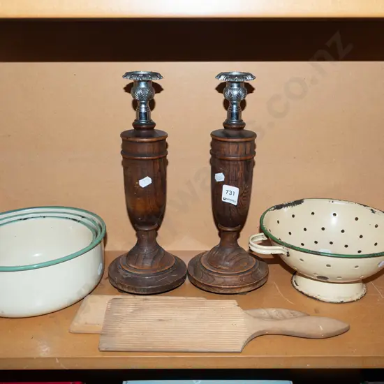 2x candlesticks, bowls, butter pats etc
