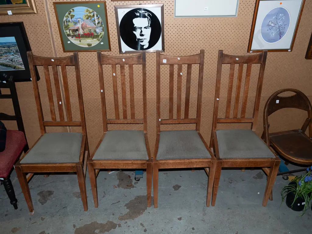 4x oak high back dining chairs Image 1++