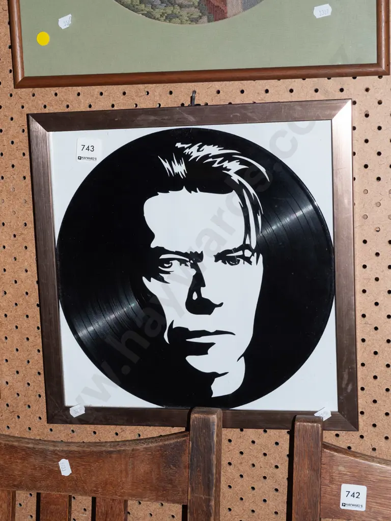 cut out record artwork - David Bowie Image 1++