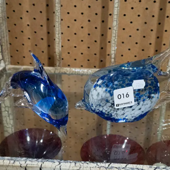 studio glass dolphin and fish L130