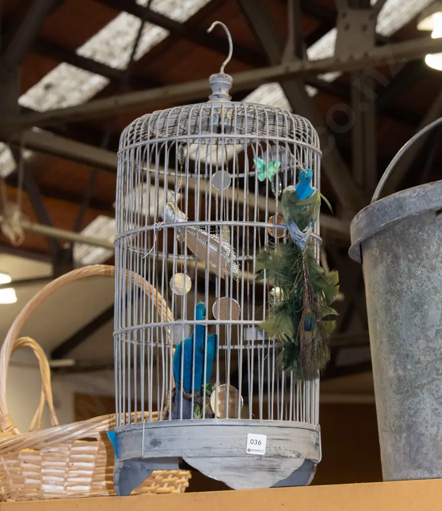reproduction bird cage and faux birds H660 Image 1++