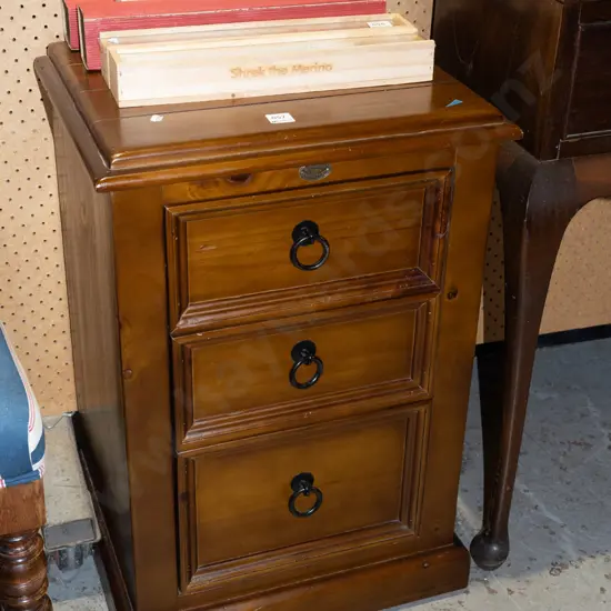 pine 3 drawer chest H680