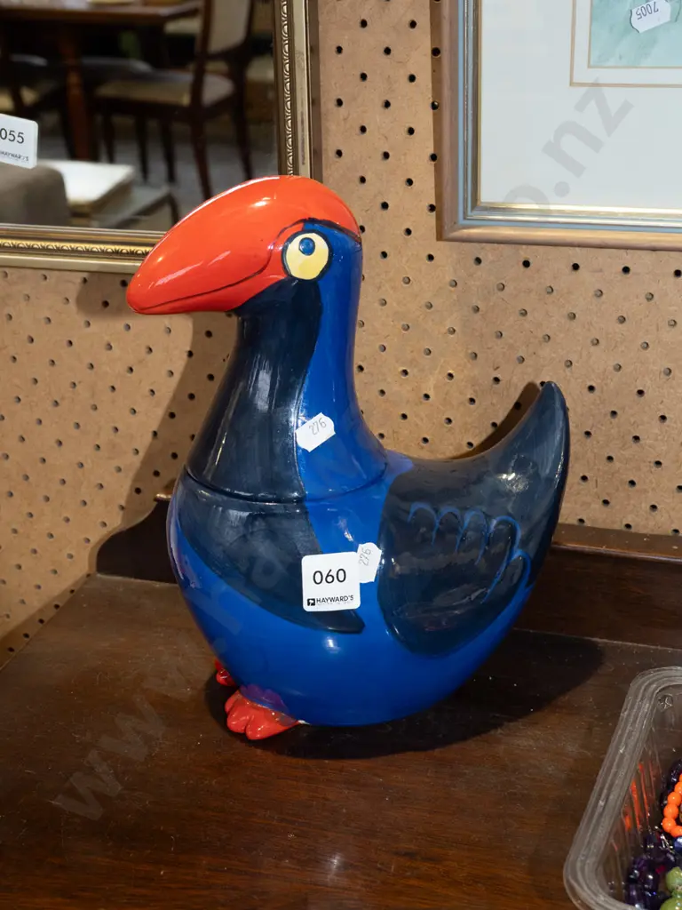 ceramic pukeko lidded container Image 1++