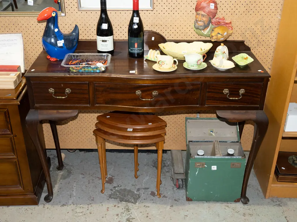 cab leg 3 drawer duchess H880 W1200 Image 1++