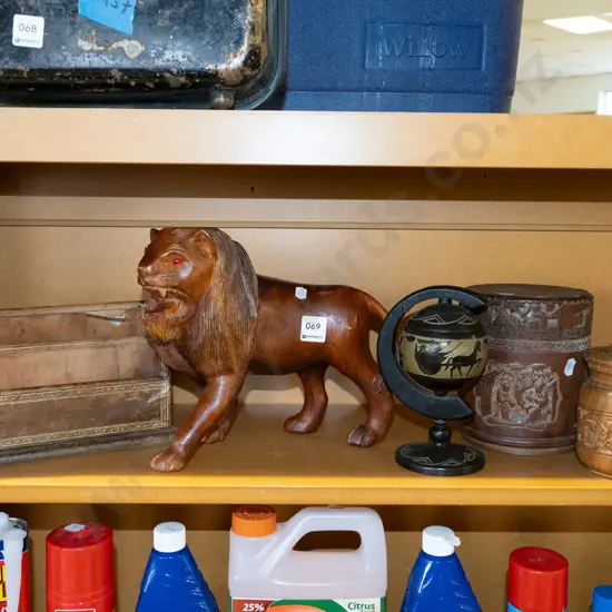 letter rack, carved lion figurine, 2x storage canisters Lion H220