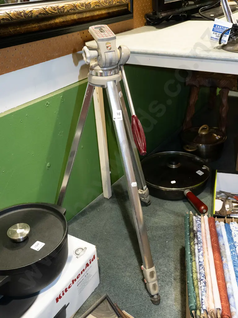 camera tripod Image 1++