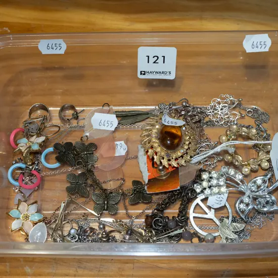 tray of costume jewellery