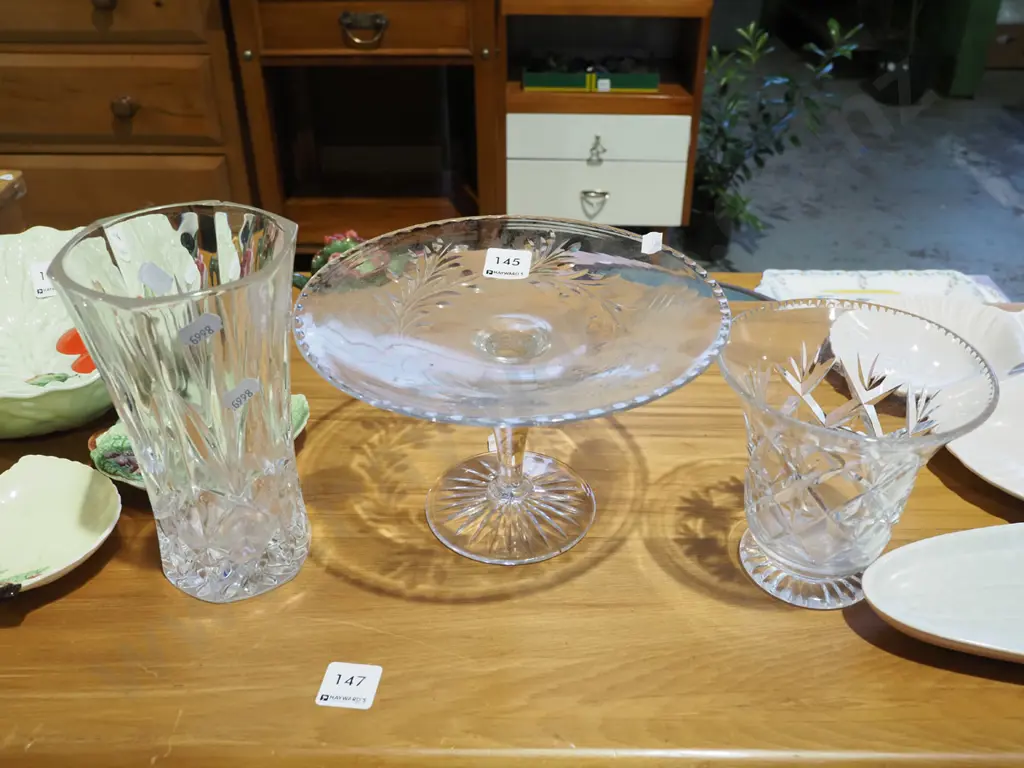 2x cut crystal vases, comport Image 1++