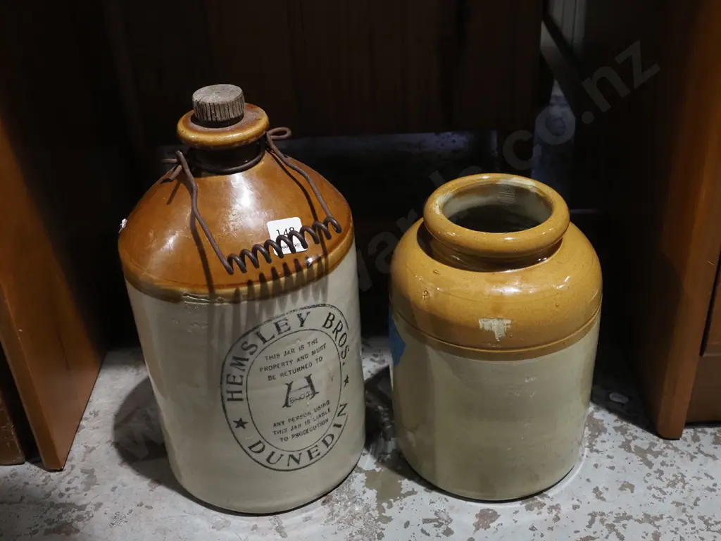 Hemsley Bros bottle crock, 1x other unbranded stone ware wide mouth crock Image 1++