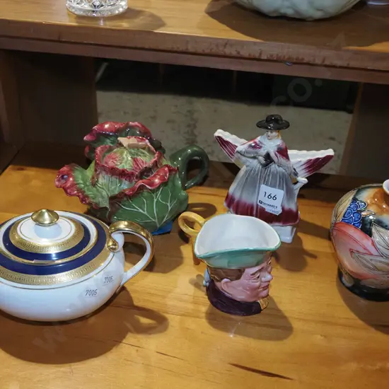 vases, sugar bowl, cabbage themed teapot - damage