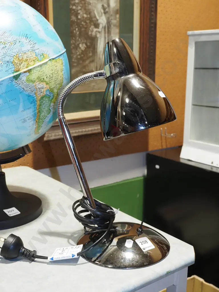metal desk lamp Image 1++