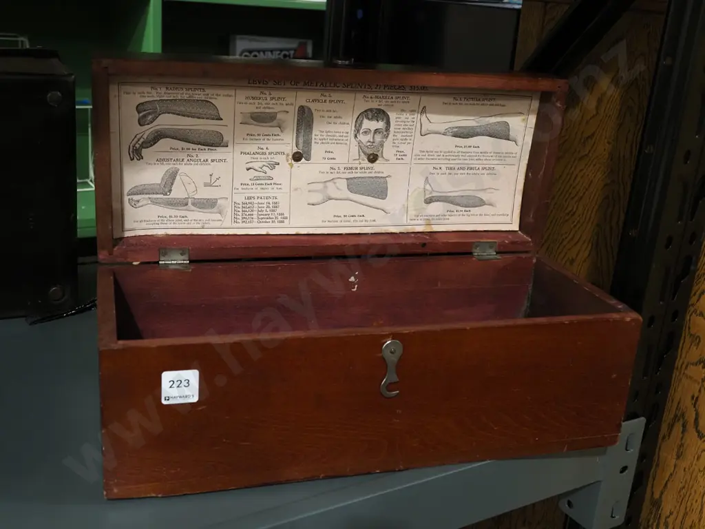 mahogany storage box for metallic splints Image 1++