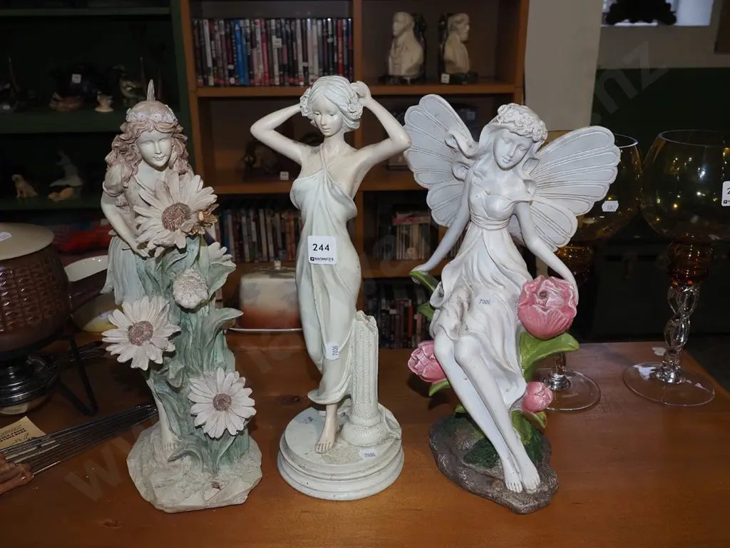 compsite figurine, 2x fairy figurines Image 1++