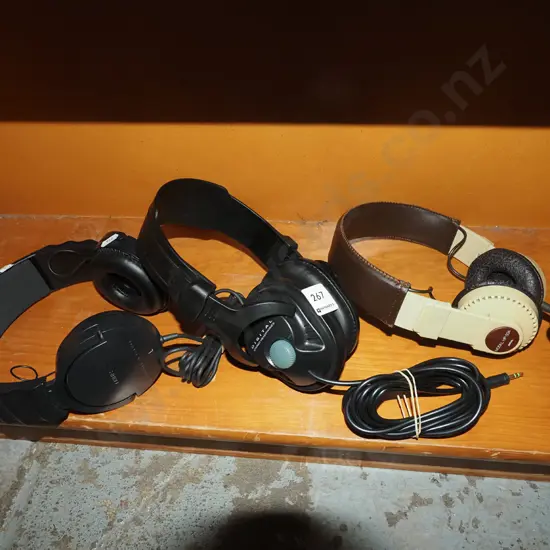 3x headphones