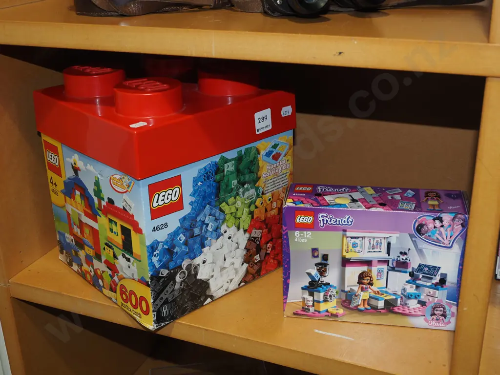 box of Lego, box of Lego Friends Image 1++