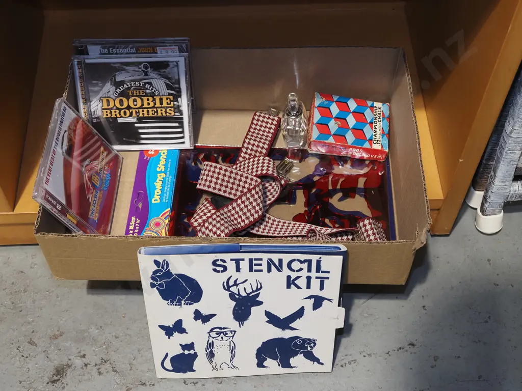 box; stencil kit, braces, CDs etc Image 1++