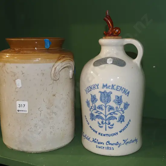 stone ware lidded crock, American whisky crock H250