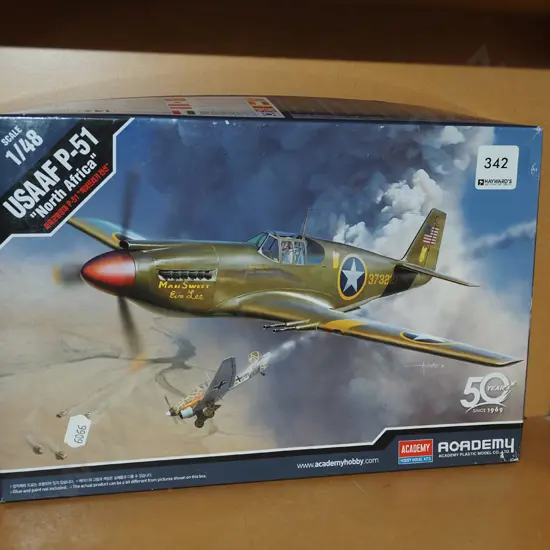 yet to be assembled scale model of USAAF P-51 plane