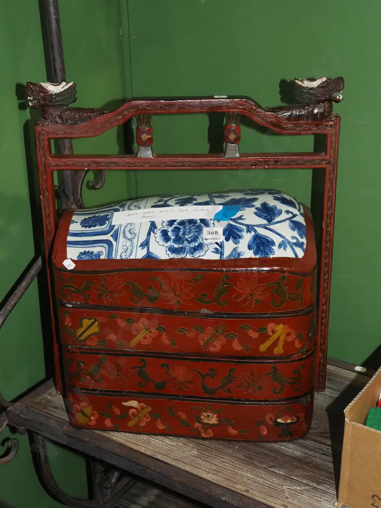 Chinese ceramic-top wedding basket - missing feet, repairs, surface damage Image 1++