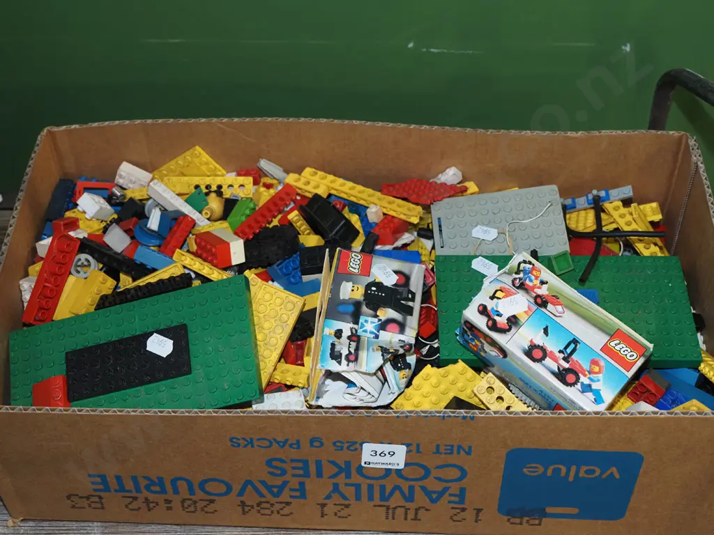 box of Lego  Image 1++