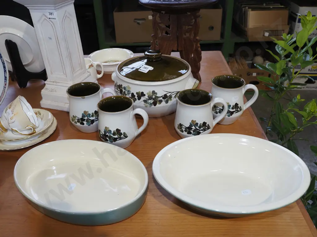 Denby baking dishes, Clover decorated cups, lidded casserole Image 1++