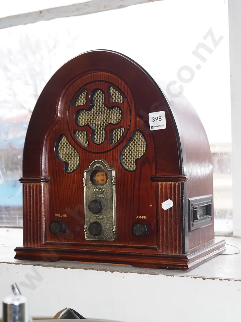 reproduction mantle radio Image 1++