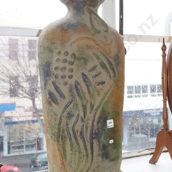 large terracotta vase H610