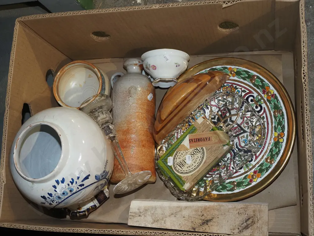 box; gin bottle, large ginger jar, candlestick etc. Image 1++