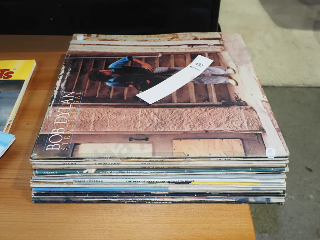 Bob Dylan and other LPs Image 1++