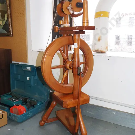 small spinning wheel