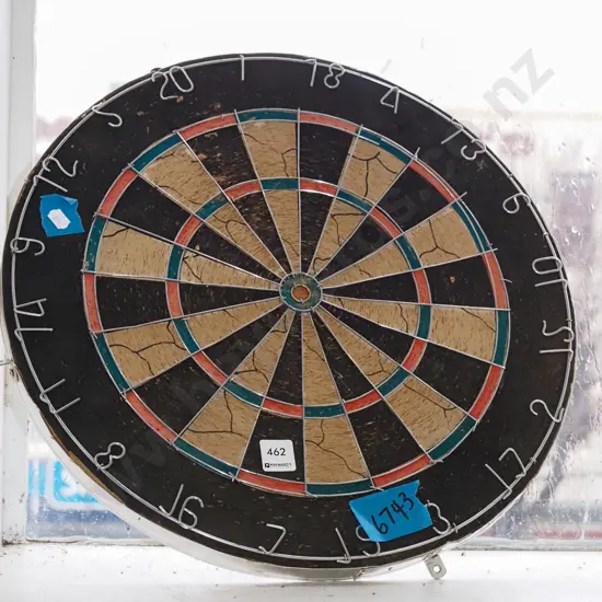 dart board