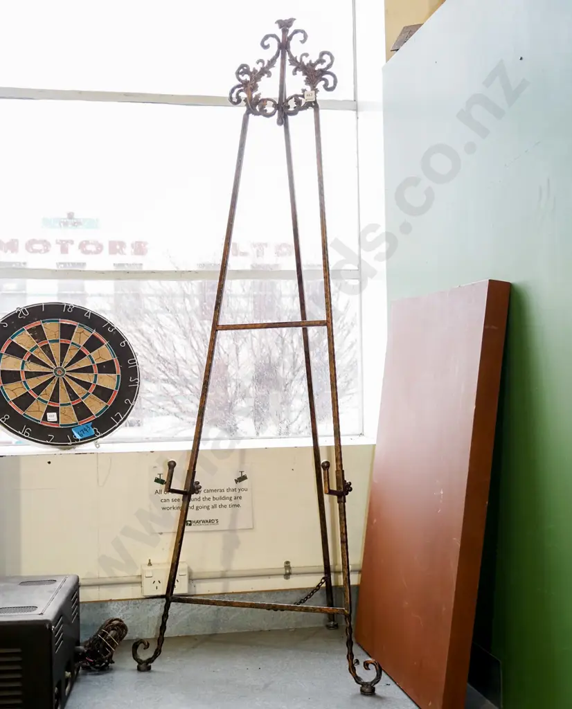 reproduction large metal easel  Image 1++