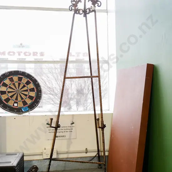reproduction large metal easel 