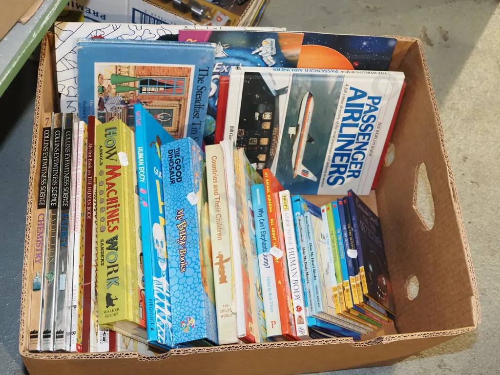 box; children's books Image 1++
