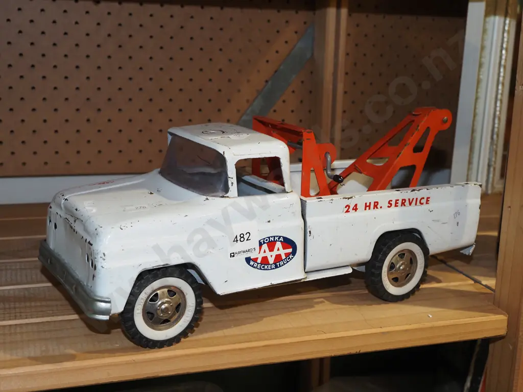 Tonka tow truck Image 1++