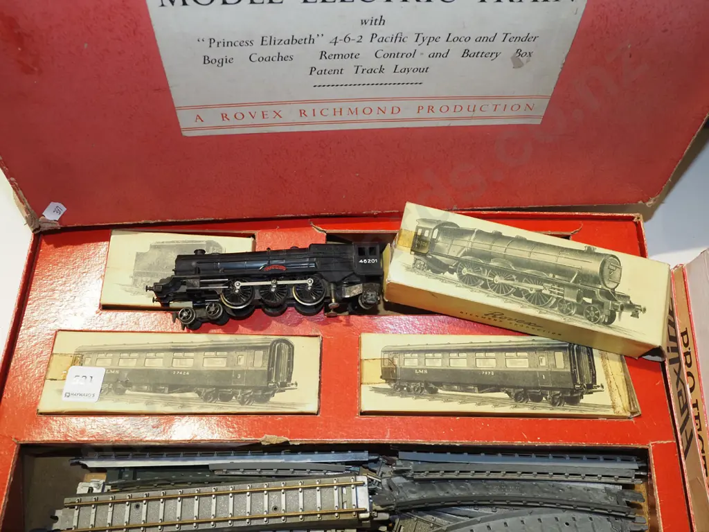 vintage Rovex "00" gauge train set Image 1++