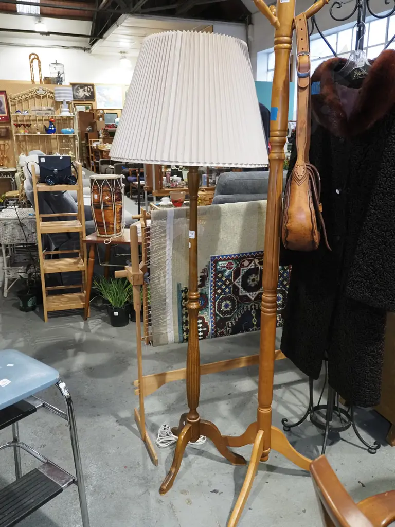 mahogany standard lamp Image 1++