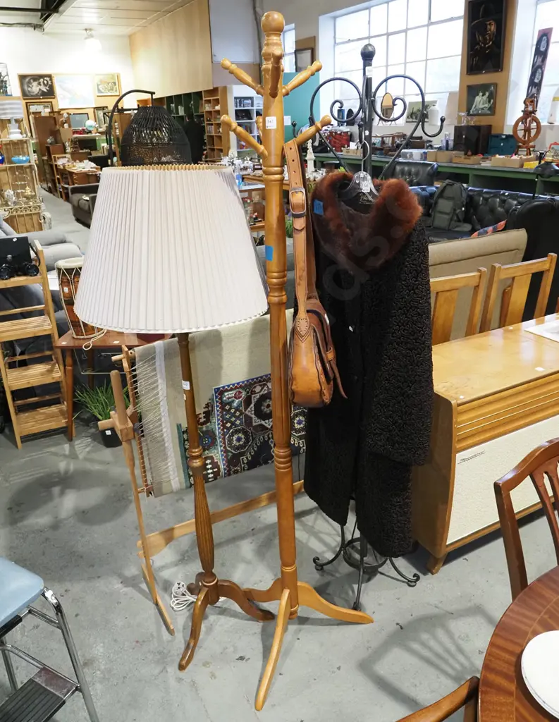 wooden coat rack Image 1++