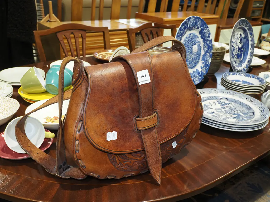 tooled leather hand bag Image 1++