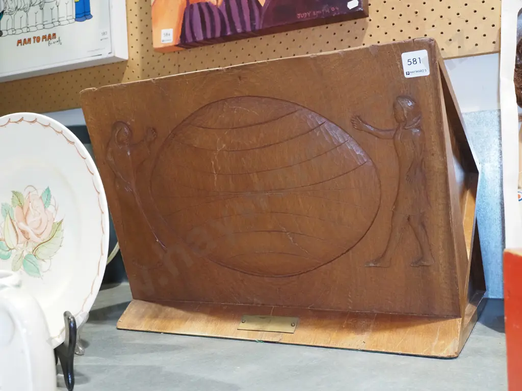 small hand carved wooden lectern W450 Image 1++