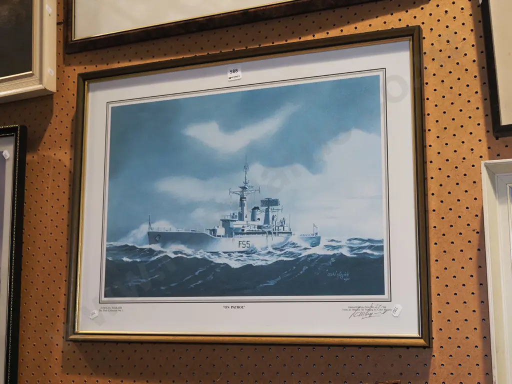 framed print - HMNZS Waikato Image 1++