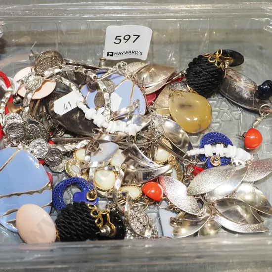 tray of costume jewellery