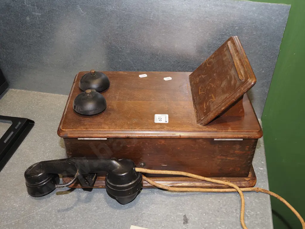 vintage wall mounted telephone Image 1++
