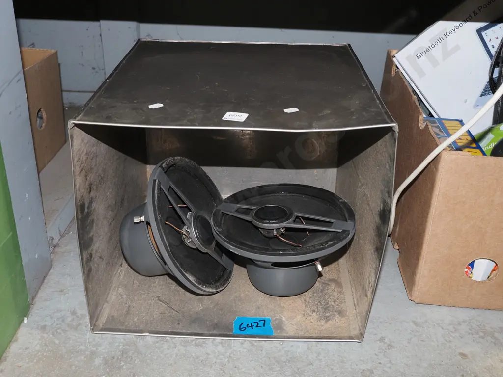 stainless steel box, 2x Pioneer car speakers Image 1++