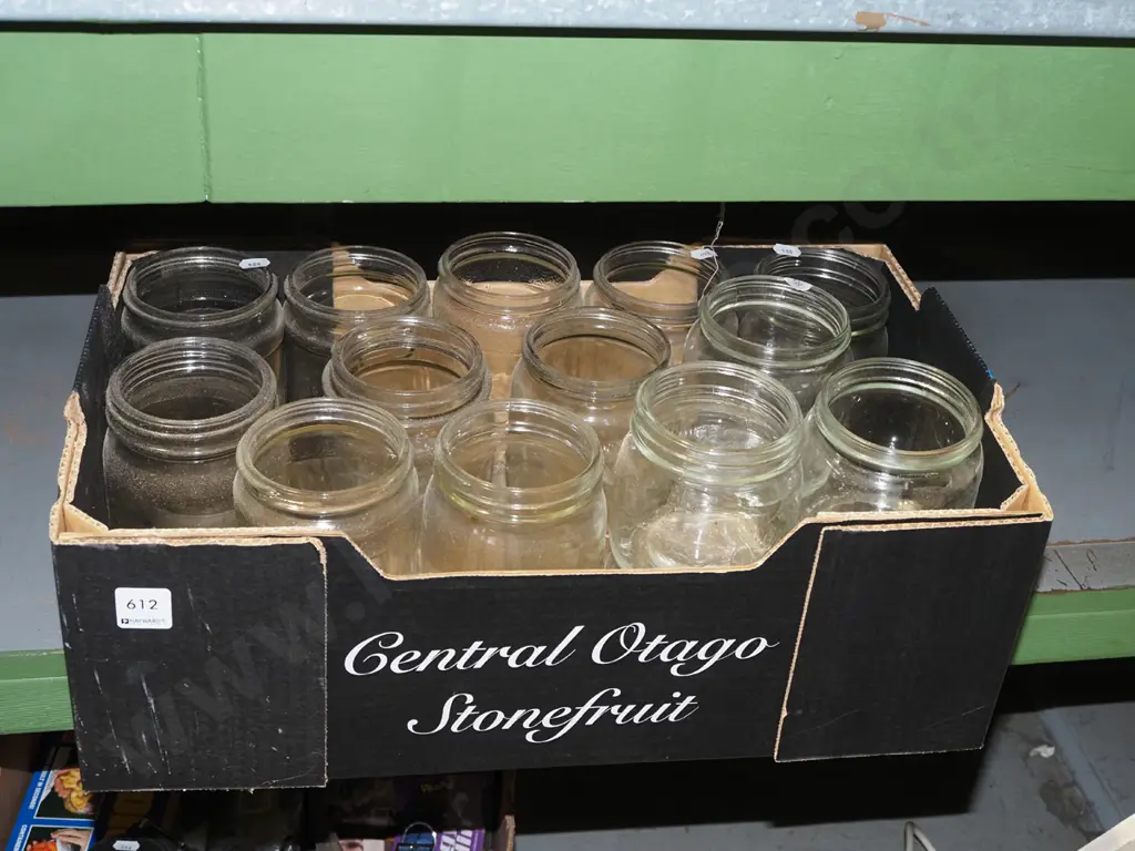 box; Agee preserving jars Image 1++