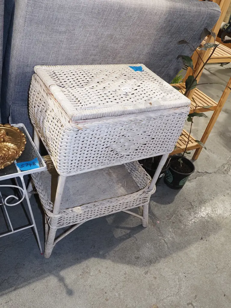 cane free standing sewing box Image 1++