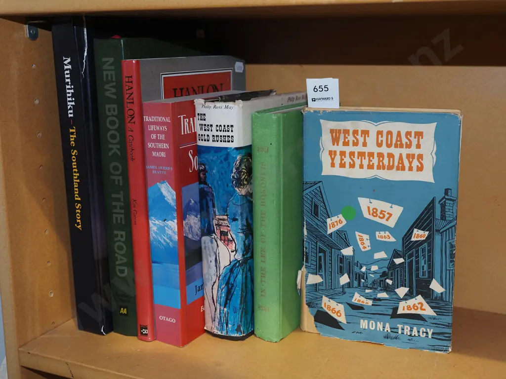 NZ history books Image 1++