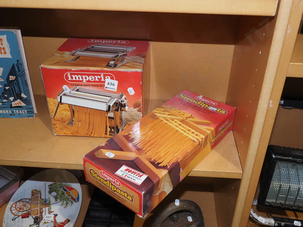 pasta maker, pasta drying stand Image 1++