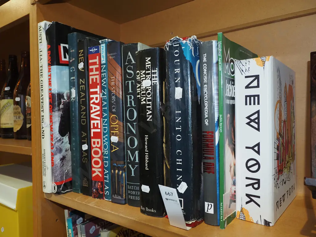 various books Image 1++
