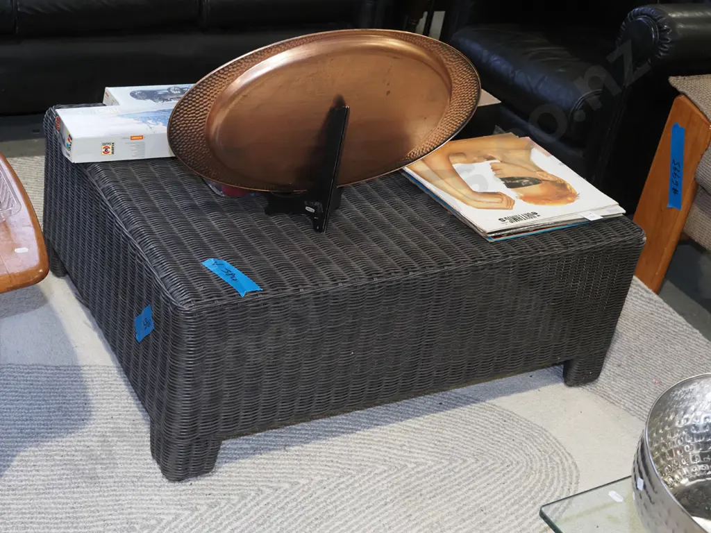 woven plastic cane ottoman/coffee table  H350 W910 D700 Image 1++